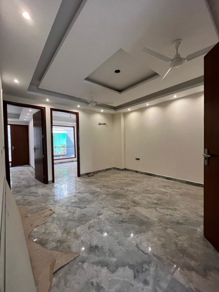 Room, rajpur khurd extension 3 Bedroom 115 Sq.Yd. Apartment In Rajpur Khurd Extension Delhi 10101814