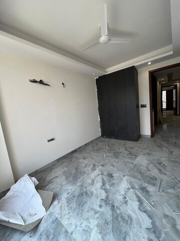 Room in 3 BHK Apartment at Rajpur Khurd Extension – for Sale