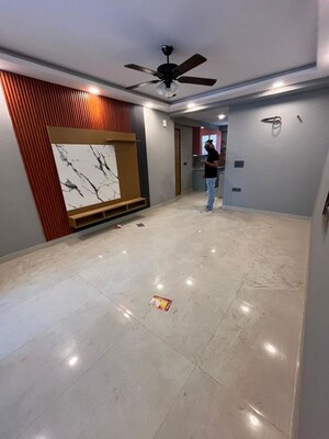 Room in 3 BHK Apartment at Rajpur Khurd Extension – for Sale