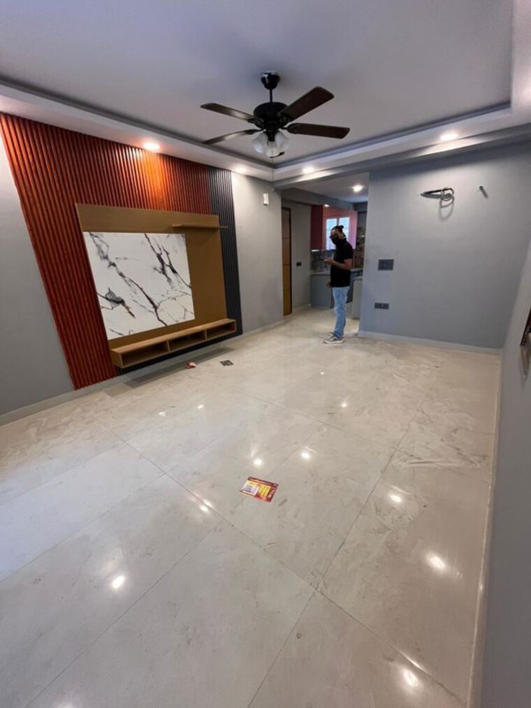Room, rajpur khurd extension 3 Bedroom 130 Sq.Yd. Apartment In Rajpur Khurd Extension Delhi 10101979