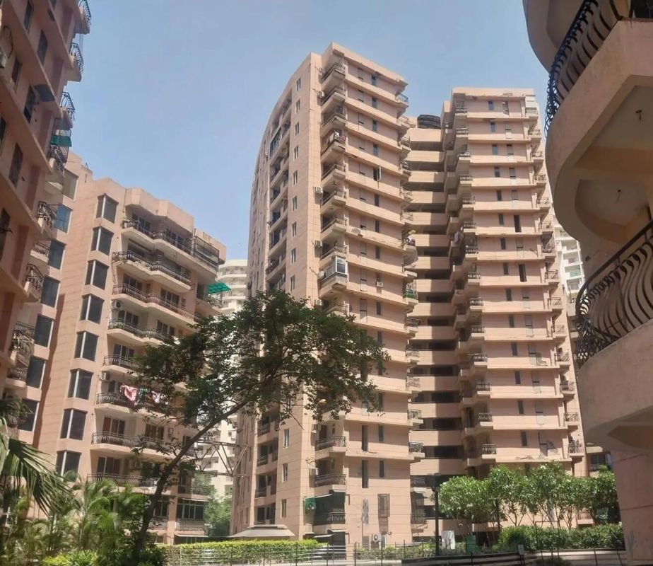 3 BHK + Servant Room 1510 Sq.Ft. Apartment in Sikka Karmic Greens