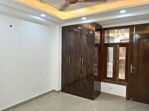 Room in 4 BHK Builder Floor at Malviya Nagar – for Sale