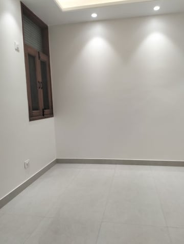 Room in 3 BHK Builder Floor at Malviya Nagar – for Sale
