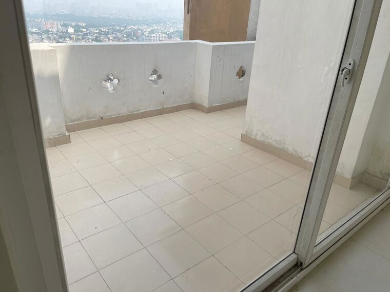 Bathroom, amrapali-sapphire 4 Bedroom 5200 Sq.Ft. Penthouse In Sector 45 Noida 10102057