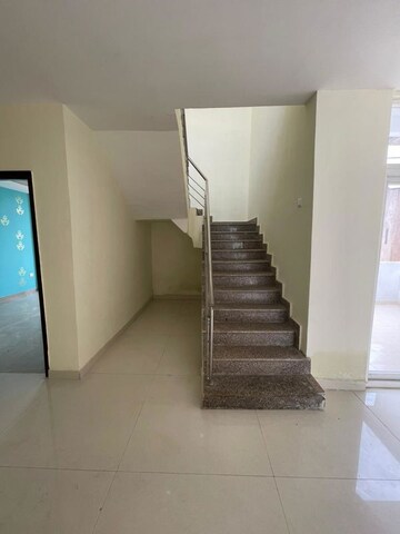 Staircase in 4 BHK Penthouse at Amrapali Sapphire, Sector 45 – for Sale