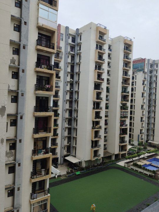 3 BHK 1055 Sq.Ft. Apartment in Omega Presidency