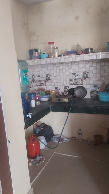 Master Bedroom in 1 RK Builder Floor at Mayur Vihar – for Rent