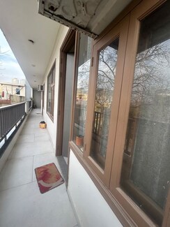 2 BHK Builder Floor For Rent in Sector 23A