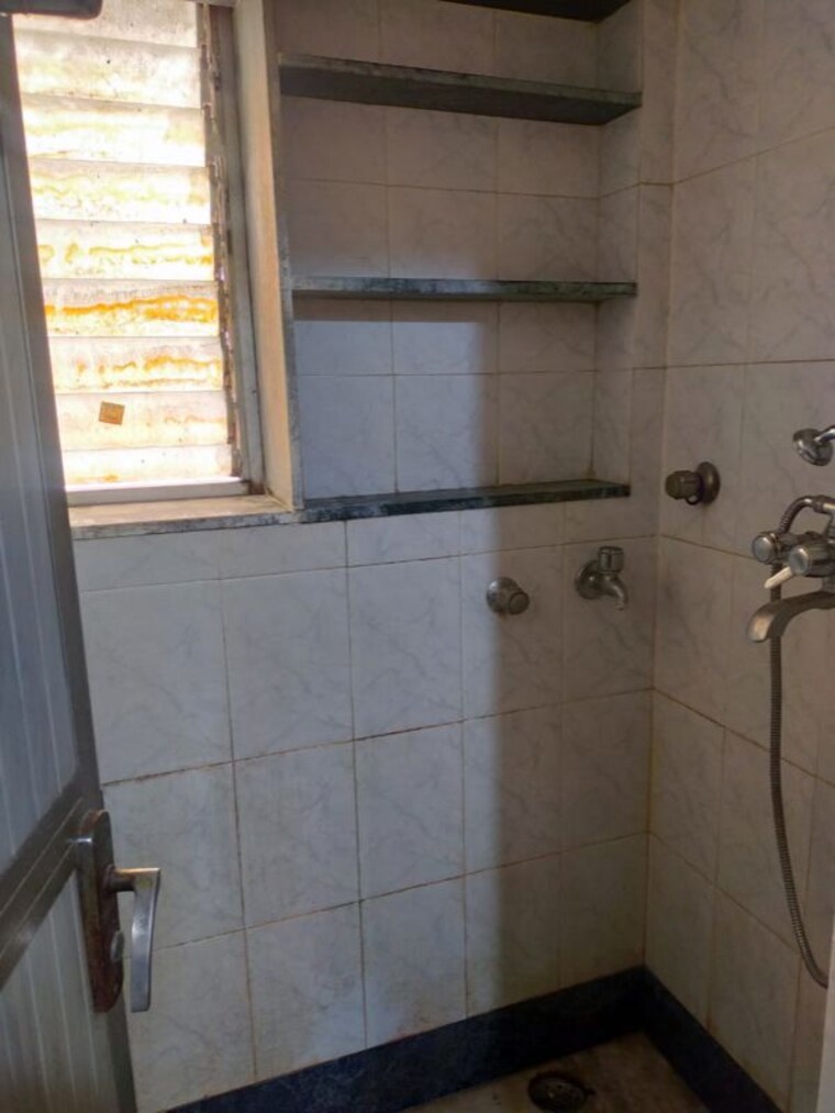 Bathroom, sterling-apartment 1 Bedroom 574 Sq.Ft. Apartment In Andheri East Mumbai 10102177