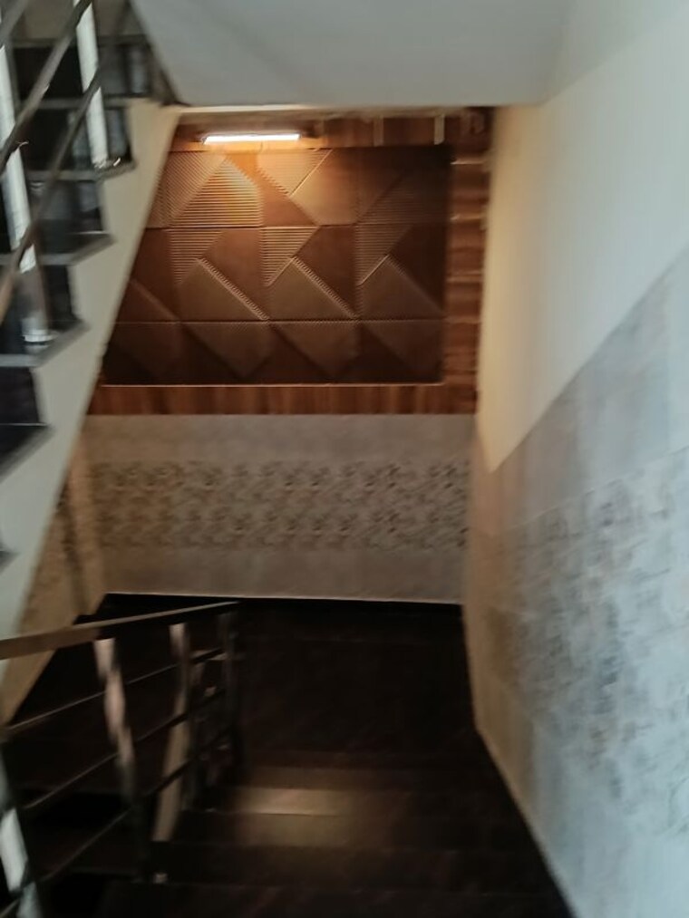 undefined, rajendra nagar sector 5 5 Bedroom 365 Sq.Yd. Builder Floor In Rajendra Nagar Sector 5 Ghaziabad 10097116