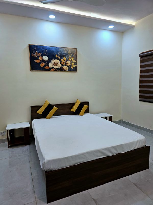 1.5 BHK Villa For Rent in Sector 21