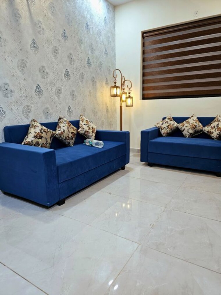 Bedroom, sector 21 1.5 Bedroom 900 Sq.Ft. Villa In Sector 21 Gurgaon 10102289