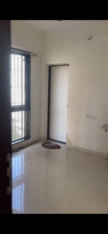 2 BHK Apartment For Rent in Chandak Nishchay, Borivali East
