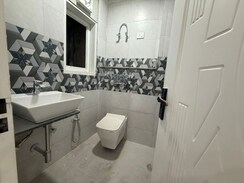 2 BHK Builder Floor For Rent in Saket
