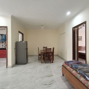 Room in 2 BHK Builder Floor at Global Arcade, Sector 42 – for Rent