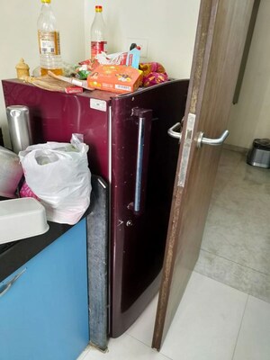 Furnished Amenities in 1 BHK Apartment at Lodha Amara, Kolshet Road – for Rent