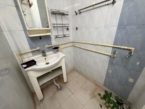 Master Bedroom in 1.5 BHK Villa at Sector 23 – for Rent