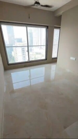 Room in 2.5 BHK Apartment at Haware Intelligentia Axis, Borivali East – for Rent