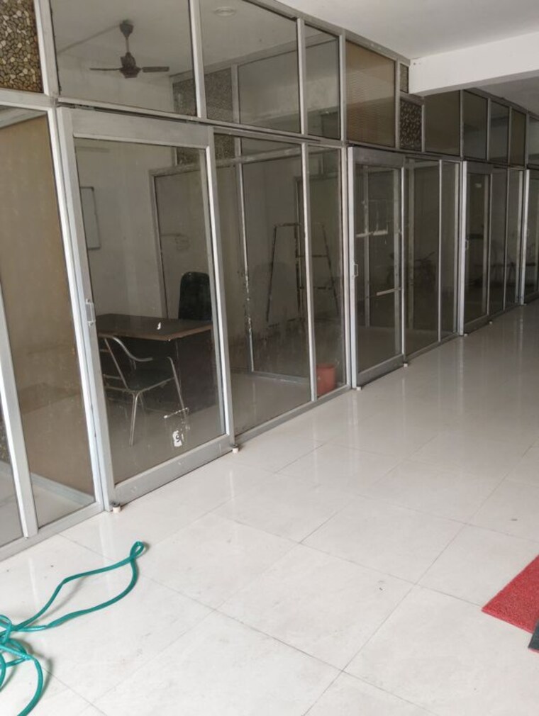 undefined, gomti nagar Commercial Office Space 1400 Sq.Ft. In Gomti Nagar Lucknow 10102339