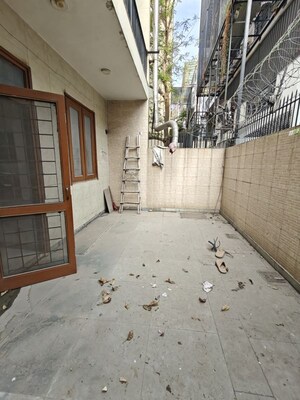 Balcony in 2 BHK Independent House at Ansal Sushant Lok I, Sector 43 – for Rent