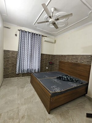 Bedroom in 2 BHK Independent House at Ansal Sushant Lok I, Sector 43 – for Rent