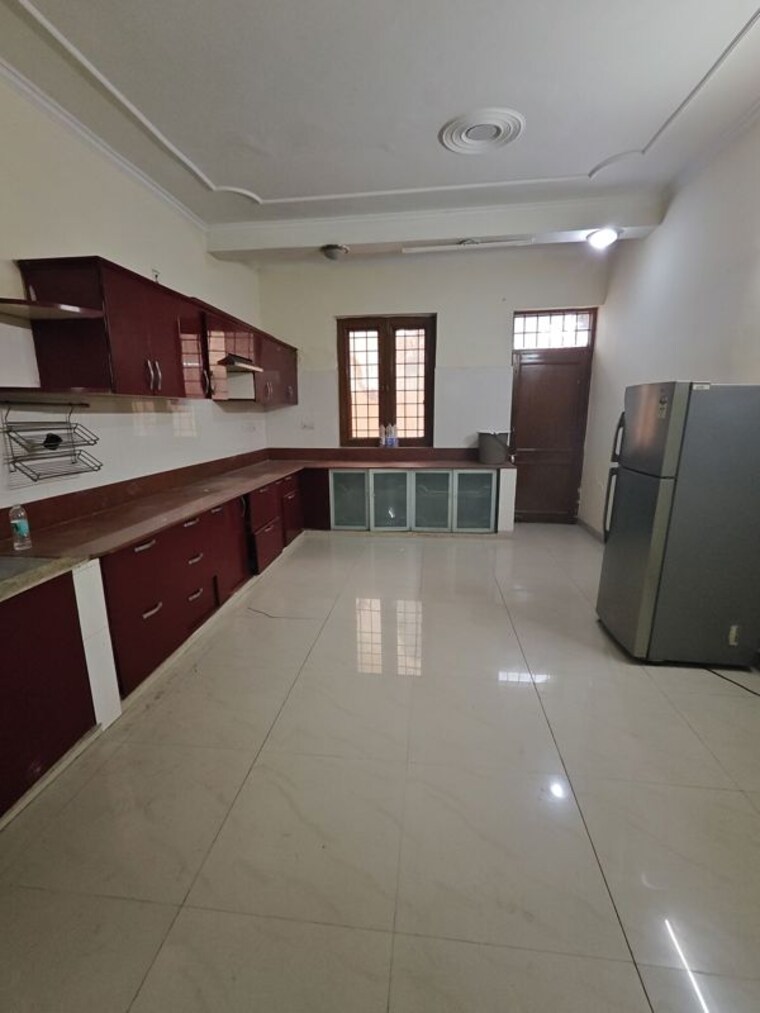 Kitchen, ansal-sushant-lok-i 2 Bedroom 215 Sq.Yd. Independent House In Sector 43 Gurgaon 10102343