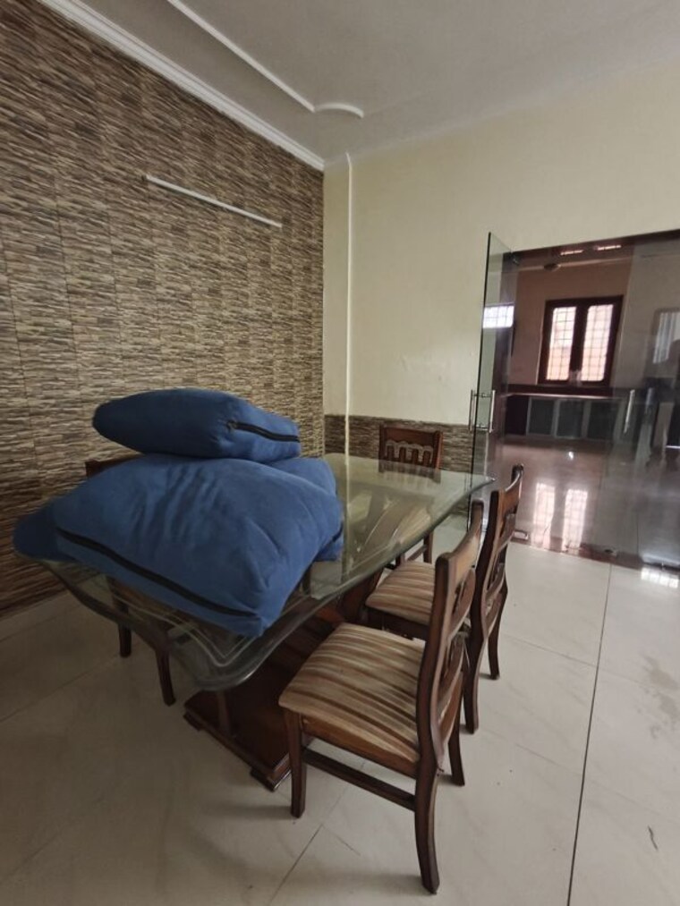 Bedroom, ansal-sushant-lok-i 2 Bedroom 215 Sq.Yd. Independent House In Sector 43 Gurgaon 10102343