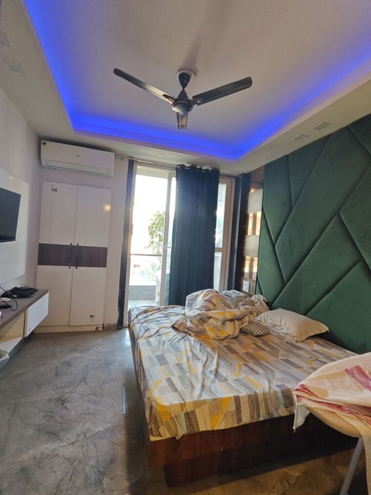 Bedroom, ardee-city 2 Bedroom 240 Sq.Yd. Builder Floor In Sector 52 Gurgaon 10102345