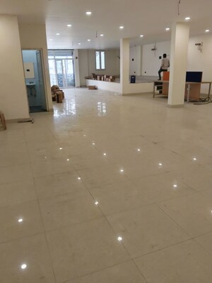 Parking in  Office Space at Gomti Nagar – for Rent