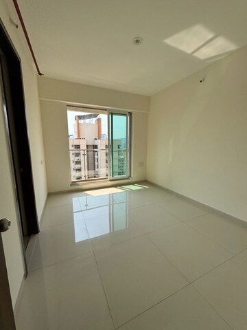 Room in 3 BHK Apartment at Raj Tattva, Kapur Bawdi – for Sale