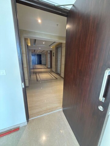 Room in 3 BHK Apartment at Piramal Mahalaxmi, Mahalaxmi – for Rent