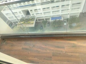 Parking in 2 BHK Apartment at Sheth Vasant Lawns, Laxmi Nagar – for Rent