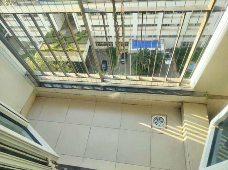 Balcony, sheth-vasant-lawns 2 Bedroom 830 Sq.Ft. Apartment In Laxmi Nagar Thane 10102391