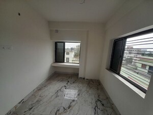 Room in 2 BHK Apartment at Kaikhali – for Sale