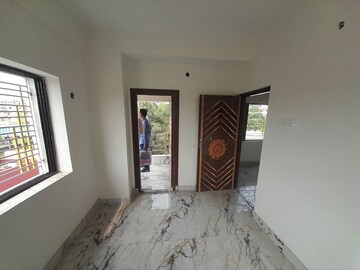 Room in 2 BHK Apartment at Kaikhali – for Sale