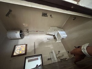 Team Area in Studio Builder Floor at Dlf City Phase 3 – for Rent