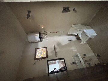 Studio Builder Floor For Rent in Dlf City Phase 3