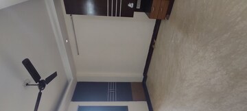Furnished Amenities in 3 BHK Builder Floor at New Rajinder Nagar – for Sale
