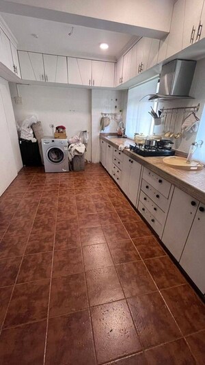 Kitchen in 3 BHK Apartment at Andheri West – for Rent