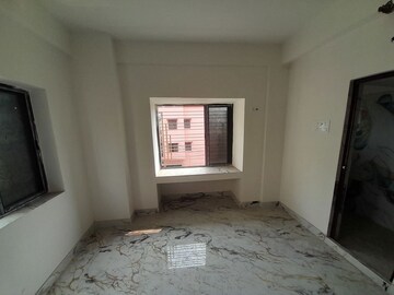 Room in 2 BHK Apartment at Kaikhali – for Sale