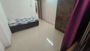 Room in 2 BHK Apartment at Andheri West – for Rent