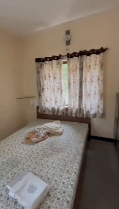 2 BHK + Extra Room Apartment For Rent in Vijay Vanaz Pariwar CHS