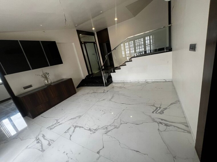  Parking, east marredpally 5 Bedroom 520 Sq.Yd. Independent House In East Marredpally Hyderabad 10102466