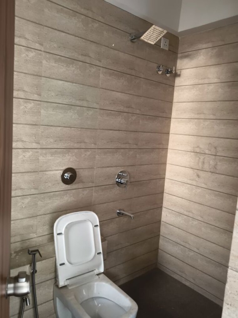 Bathroom, panthbagar-sarw-mangalm-chs 2 Bedroom 750 Sq.Ft. Apartment In Ghatkopar East Mumbai 10102484