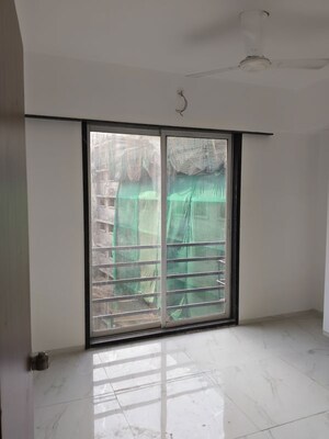 Room in 2 BHK Apartment at Panthbagar Sarw Mangalm CHS, Ghatkopar East – for Rent