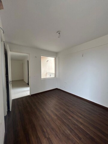 Room in 3 BHK Apartment at Sushma Joynest ZRK, Ghazipur – for Rent