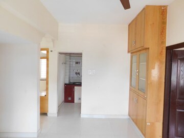 Building Lobby in 2 BHK Builder Floor at Kondapur – for Rent