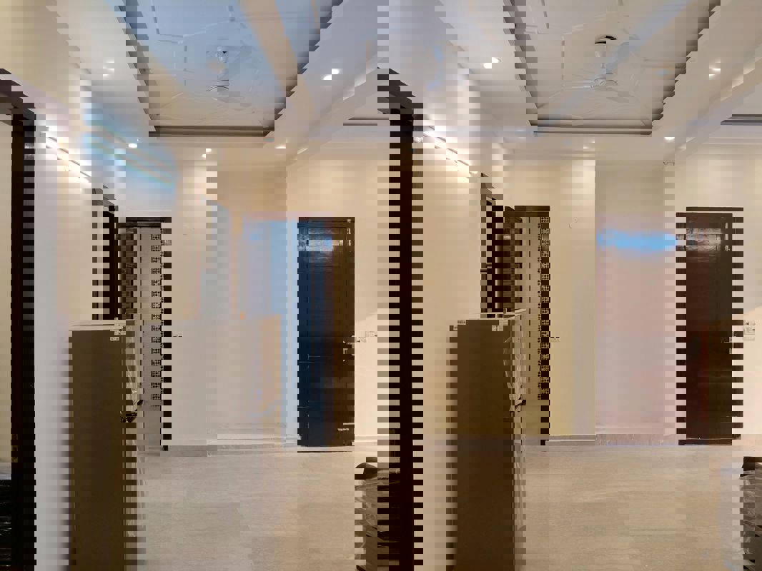 3 BHK 300 Sq.Yd. Builder Floor in Uday Arden 45