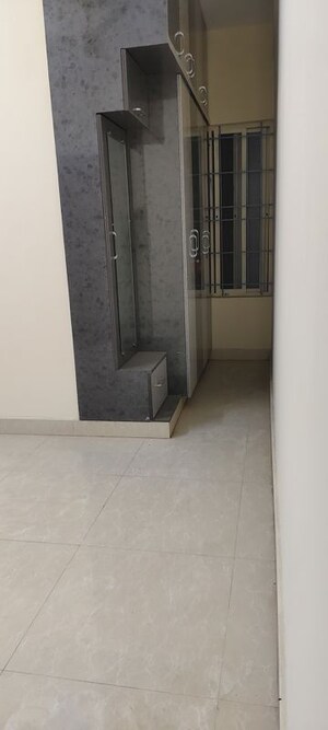 Bedroom in 2 BHK Builder Floor at Jeevan Bima Nagar – for Rent