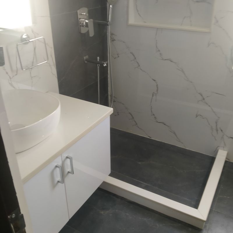 4 BHK + Servant Room Apartment For Rent in DLF Trinity Towers